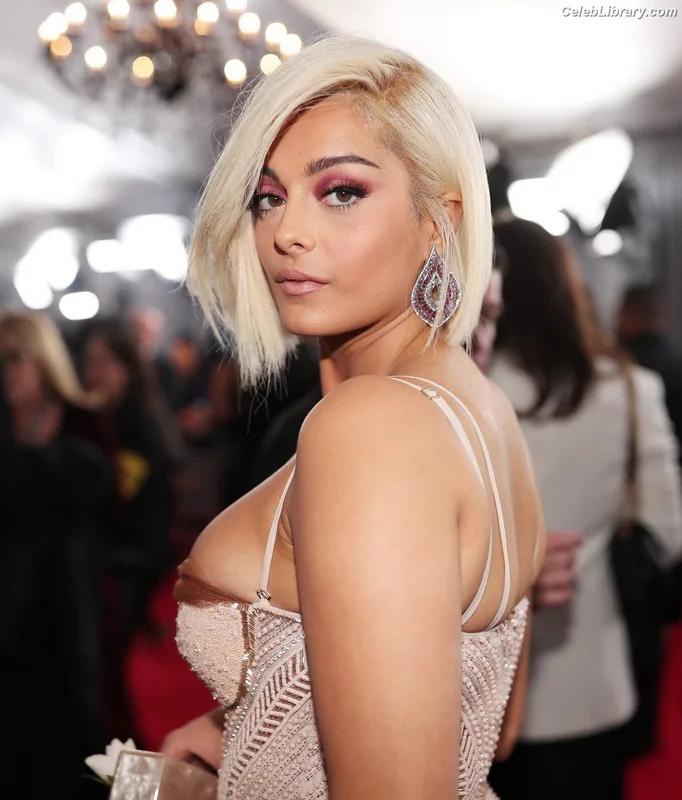 Bebe Rexha photo 13 of 404