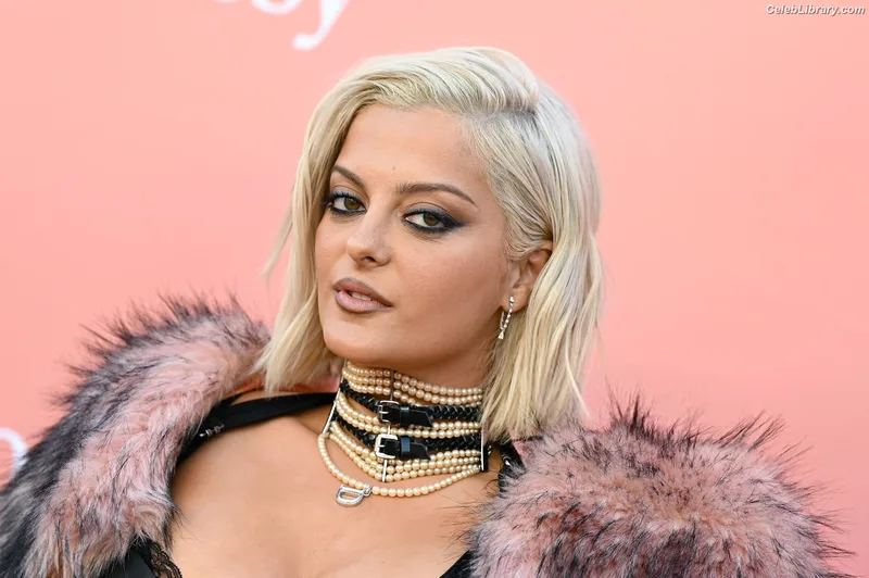 Bebe Rexha photo 10 of 404