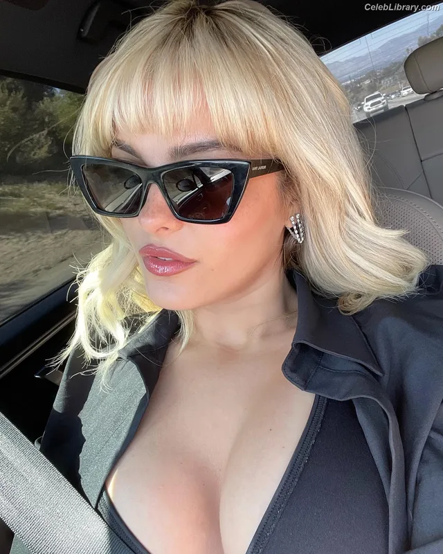 Bebe Rexha photo 24 of 404