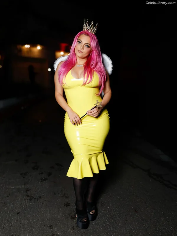 Bebe Rexha photo 5 of 404