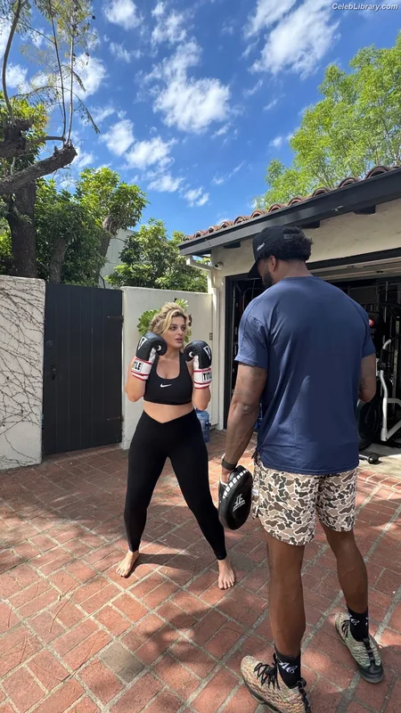 Bebe Rexha photo 22 of 404