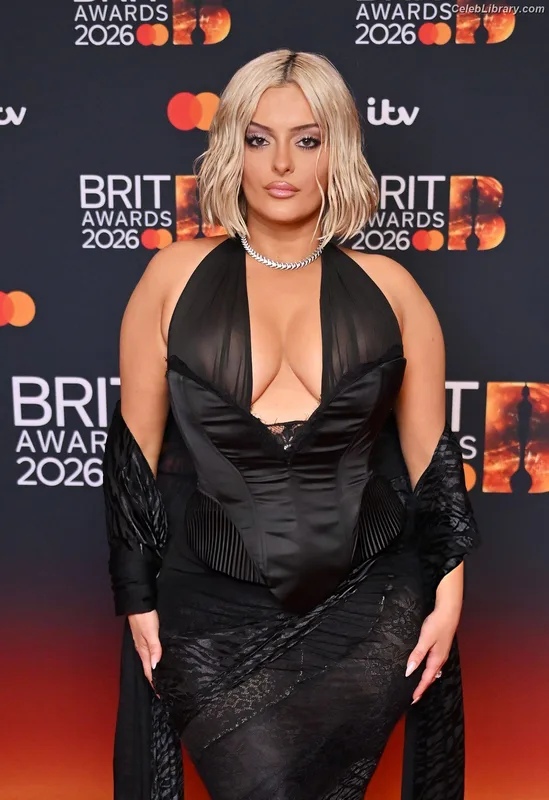 Bebe Rexha photo 23 of 404