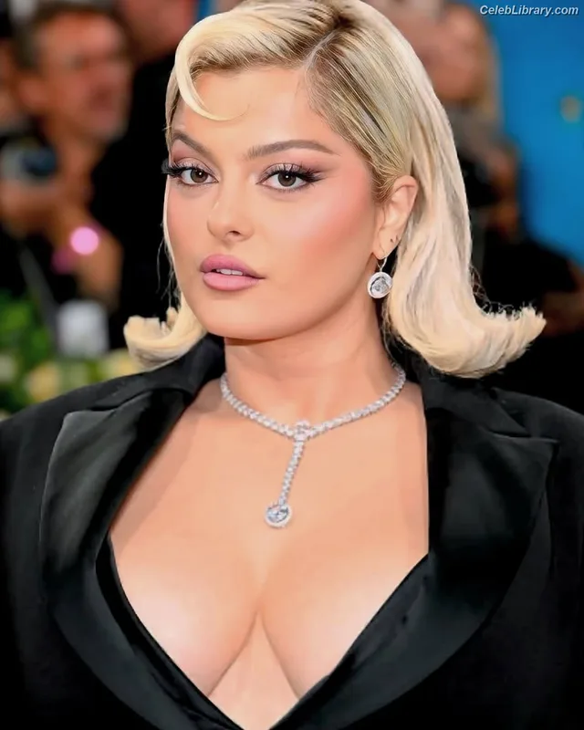 Bebe Rexha photo 13 of 404