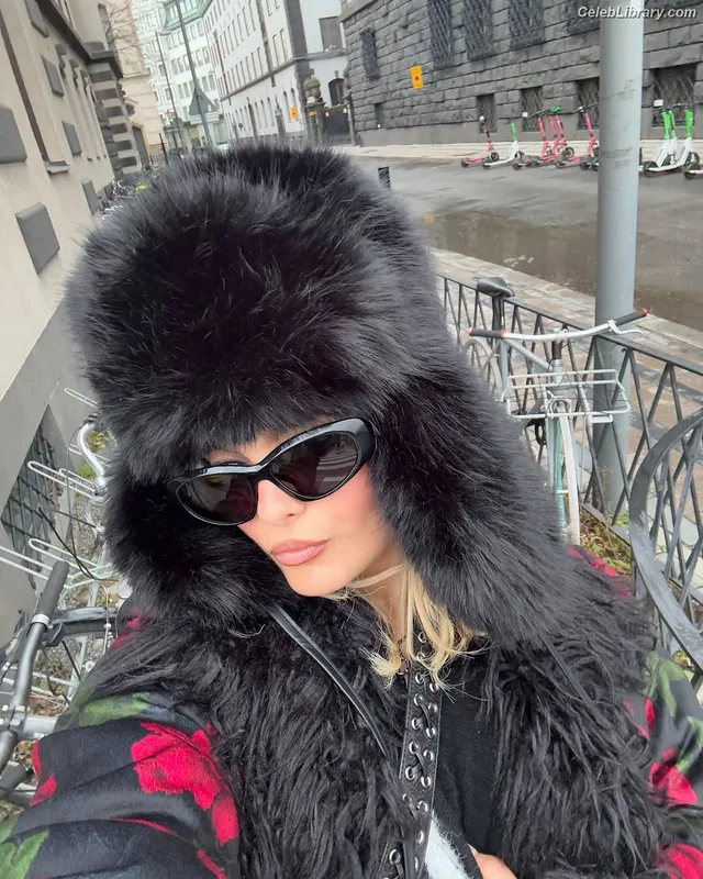 Bebe Rexha photo 22 of 404