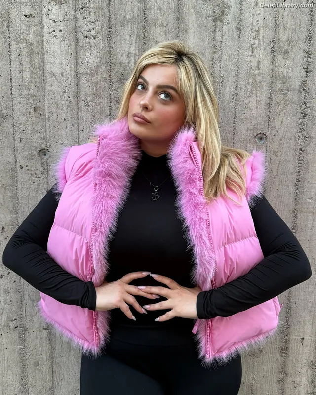 Bebe Rexha photo 24 of 404