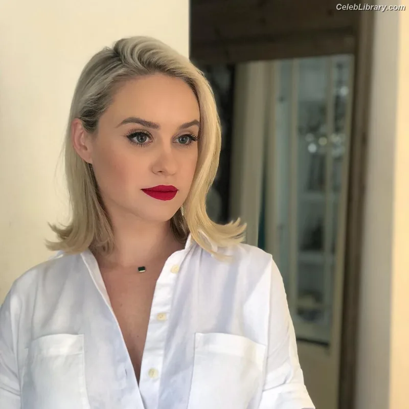 Becca Tobin photo 21 of 88
