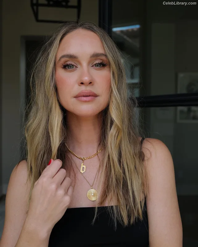 Becca Tobin photo 23 of 88