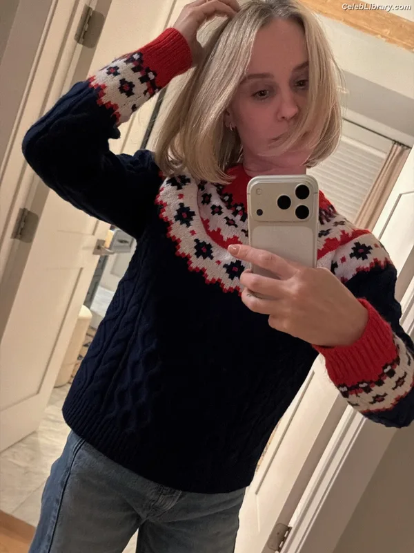 Becca Tobin photo 24 of 88