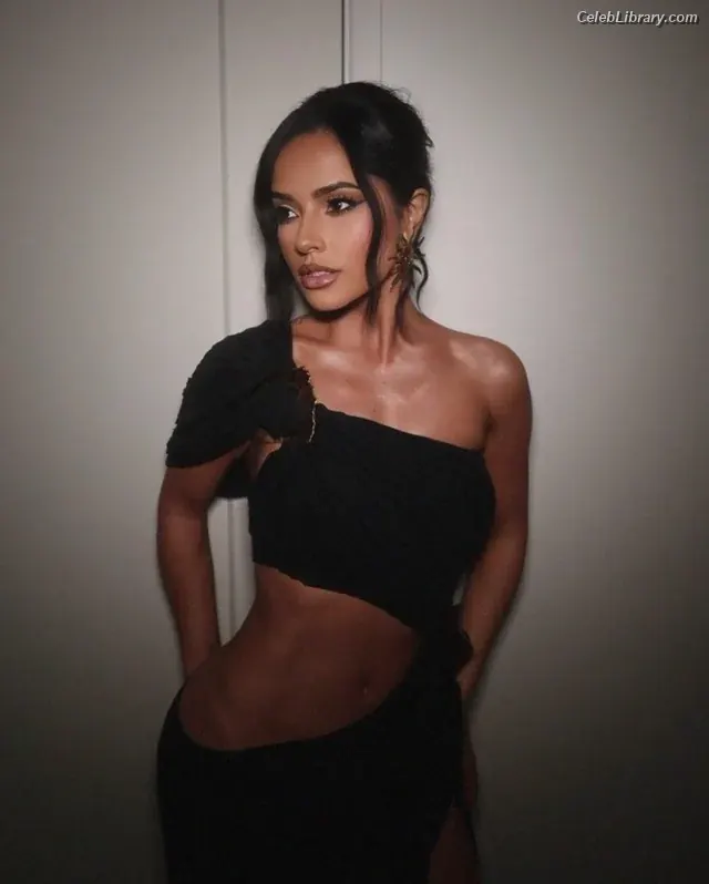 Becky G photo 7 of 805