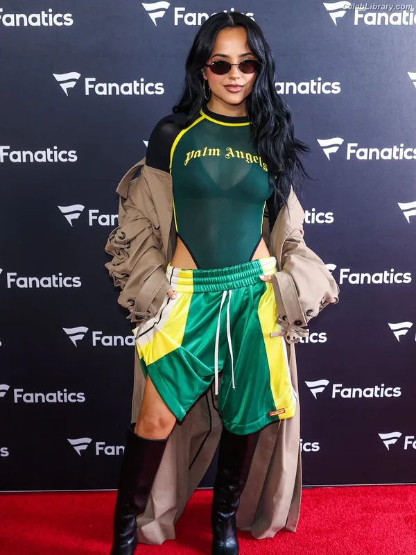 Becky G photo 8 of 806