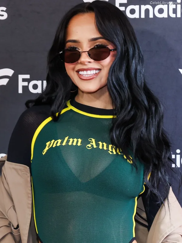 Becky G photo 10 of 806