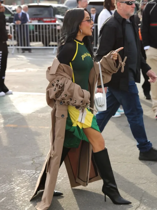 Becky G photo 12 of 806