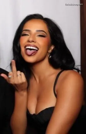 Becky G photo 21 of 806