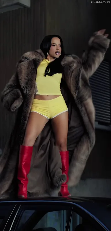 Becky G photo 2 of 806