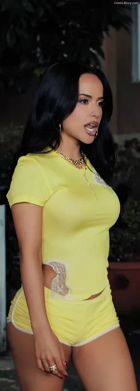 Becky G photo 23 of 806