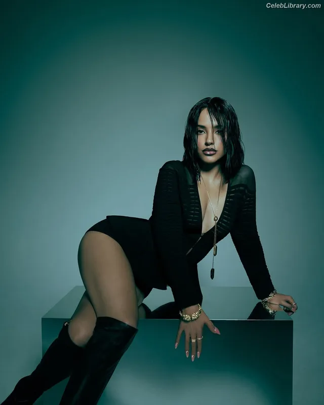 Becky G photo 10 of 806