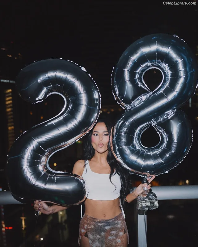 Becky G photo 20 of 806