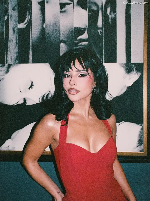 Becky G photo 4 of 806