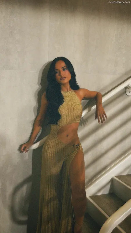 Becky G photo 19 of 806