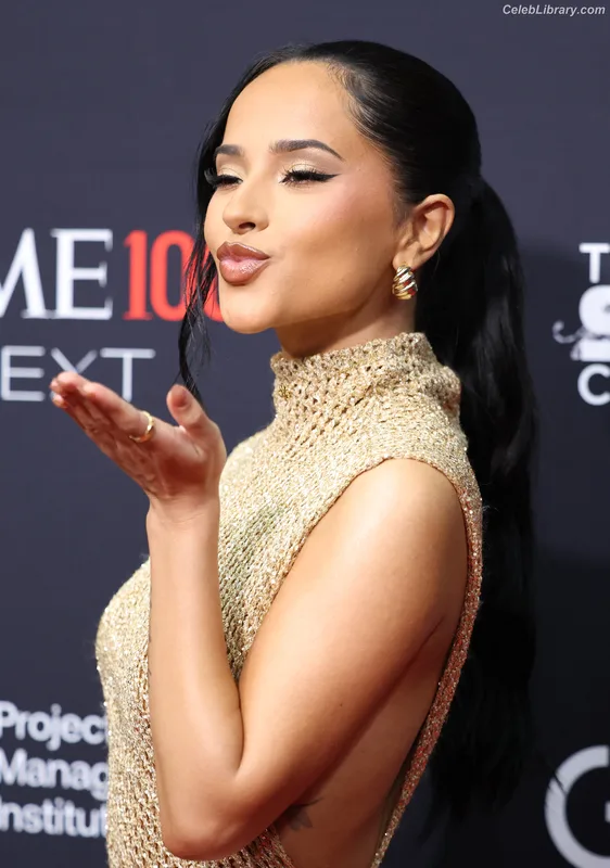 Becky G photo 1 of 806