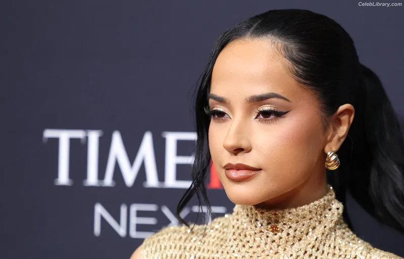 Becky G photo 2 of 806