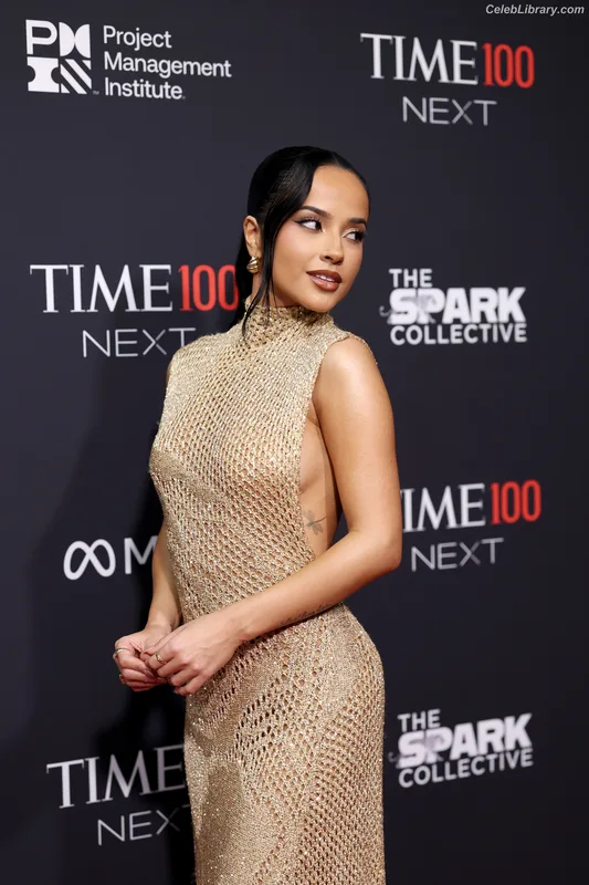Becky G photo 5 of 806