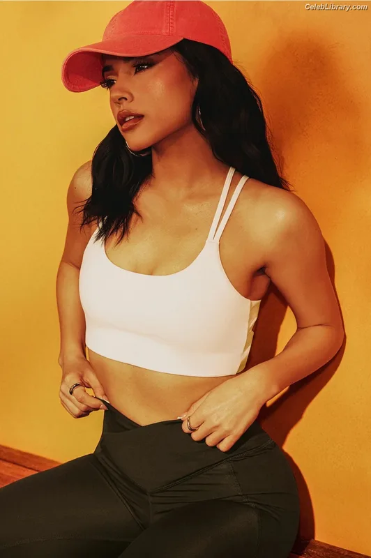 Becky G photo 16 of 806