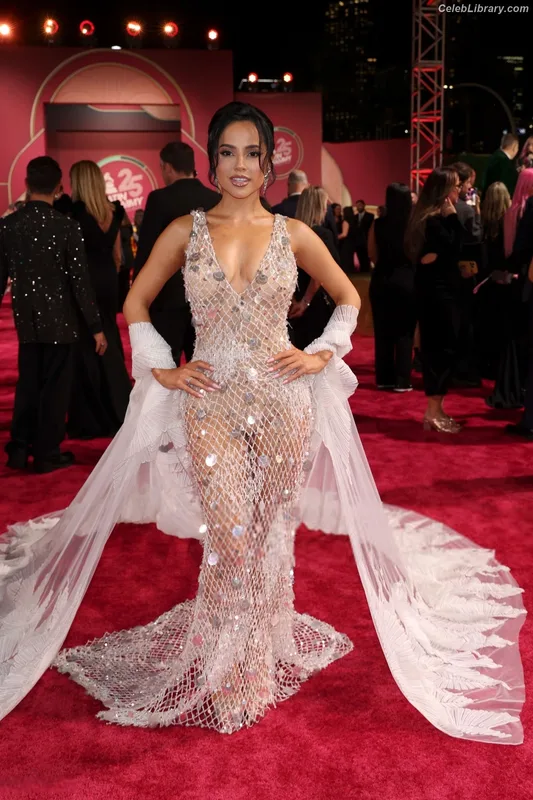 Becky G photo 19 of 806