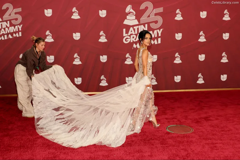 Becky G photo 10 of 806