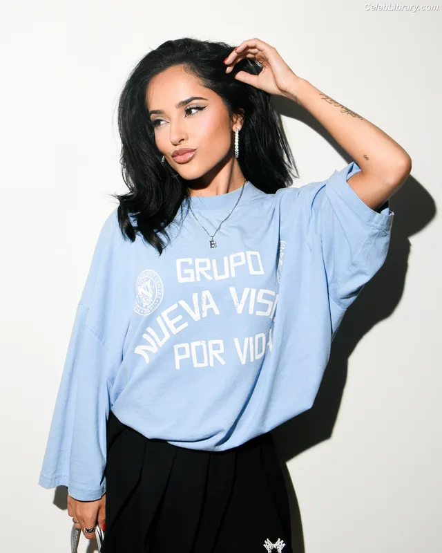 Becky G photo 13 of 806