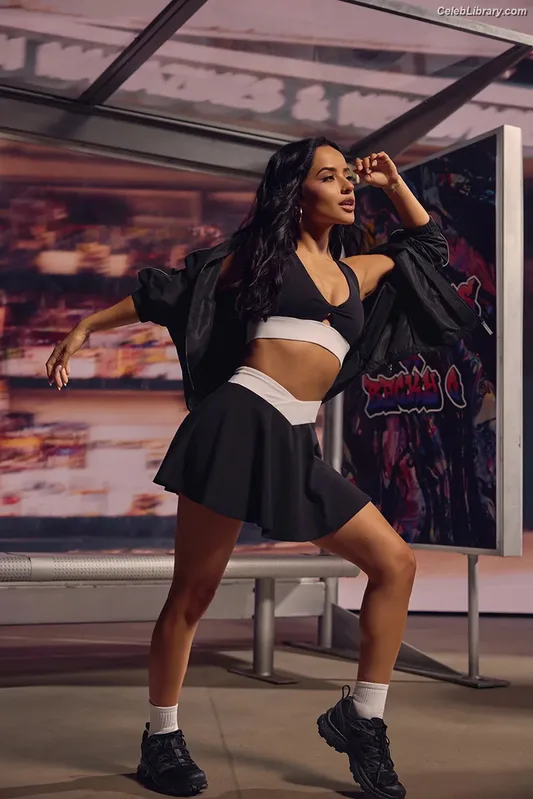 Becky G photo 14 of 806