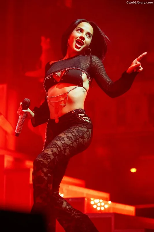 Becky G photo 6 of 806