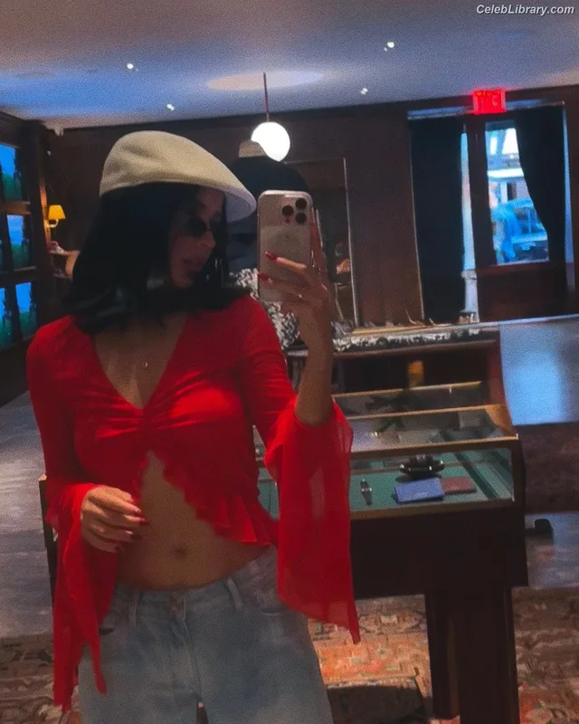 Becky G photo 24 of 806