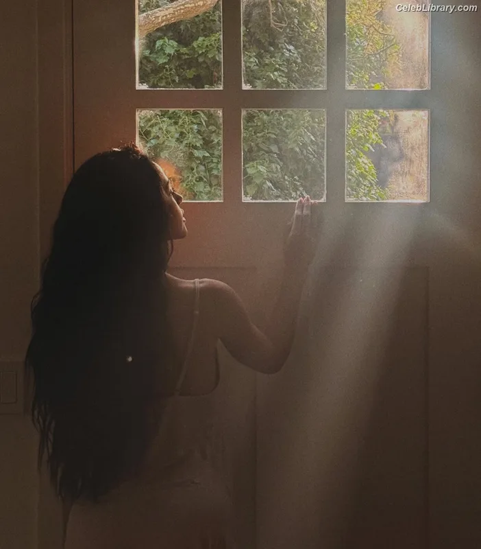 Becky G photo 9 of 806