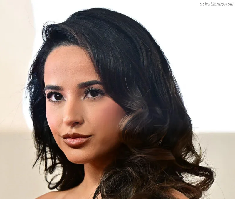 Becky G photo 15 of 806