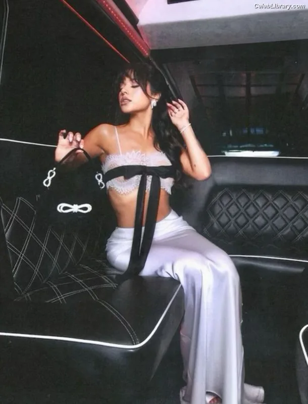 Becky G photo 19 of 806
