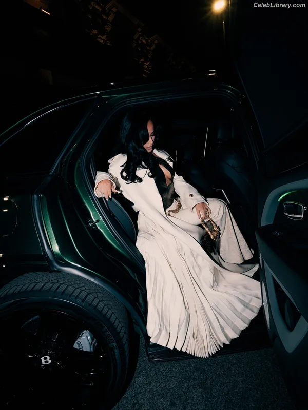 Becky G photo 23 of 806