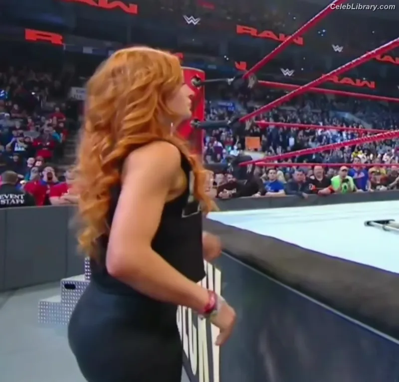 Becky Lynch photo 12 of 390