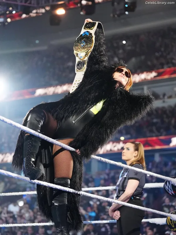 Becky Lynch photo 24 of 390