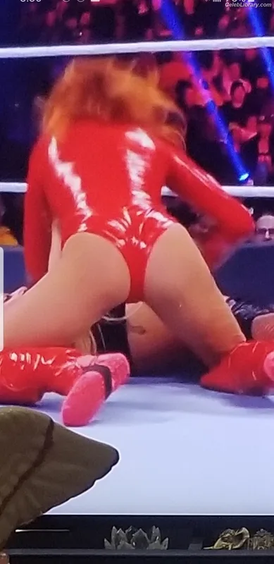 Becky Lynch photo 2 of 390