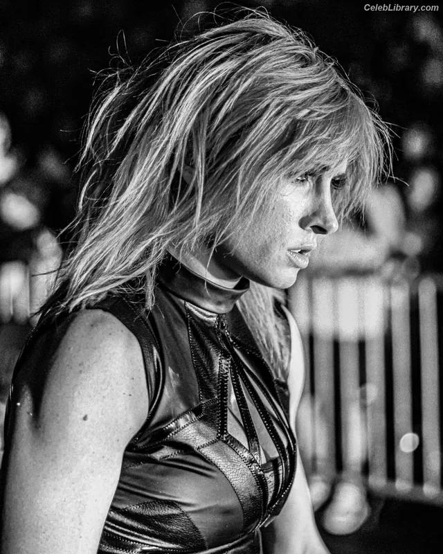 Becky Lynch photo 7 of 390
