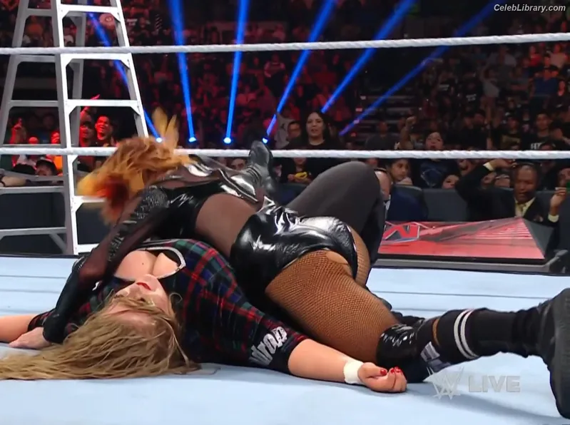 Becky Lynch photo 7 of 390