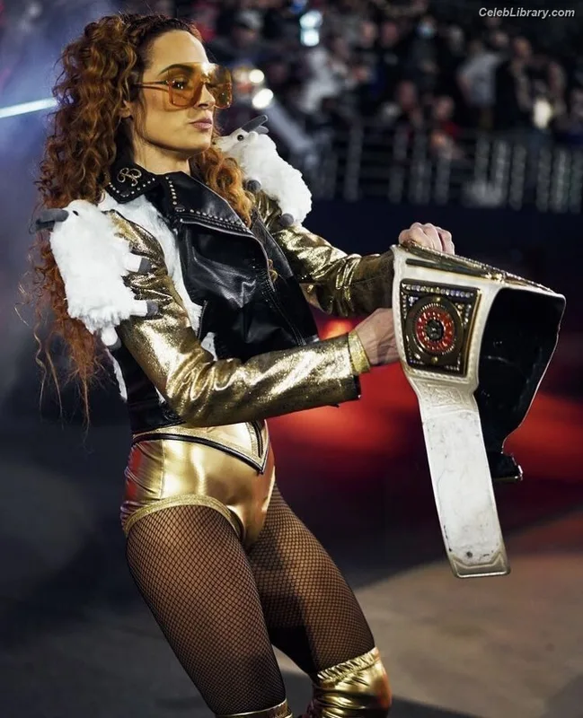 Becky Lynch photo 16 of 390