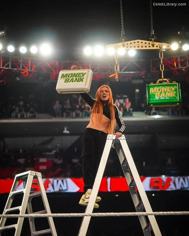 Becky Lynch photo 24 of 390