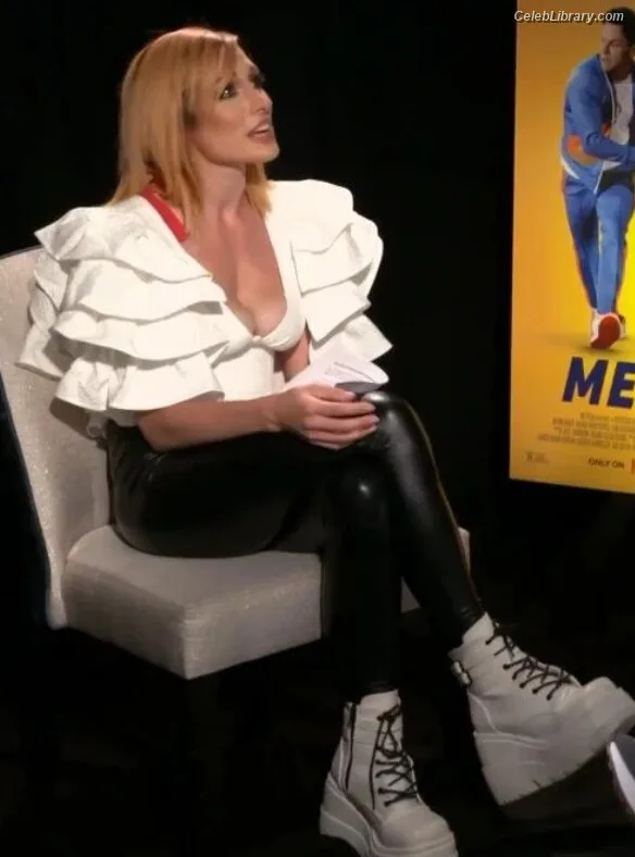 Becky Lynch photo 3 of 390