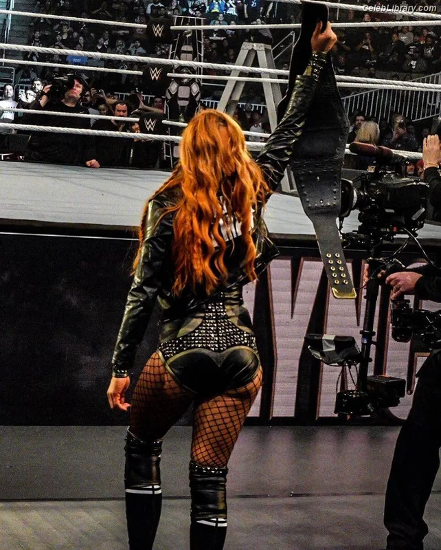 Becky Lynch photo 5 of 390