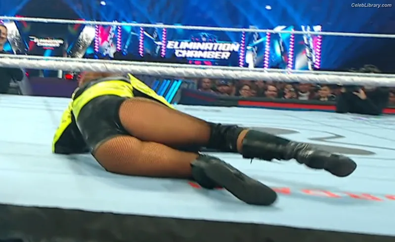 Becky Lynch photo 10 of 390