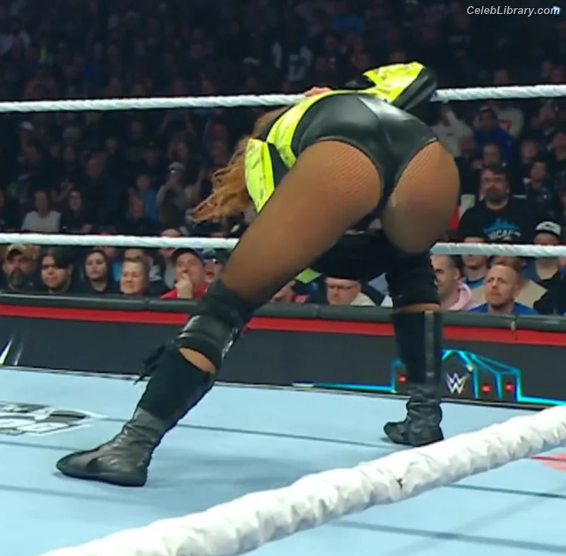 Becky Lynch photo 20 of 390