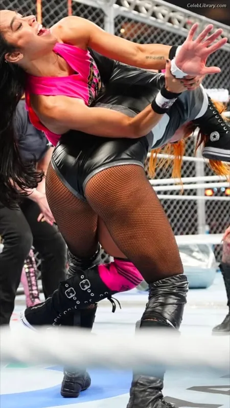 Becky Lynch photo 4 of 390