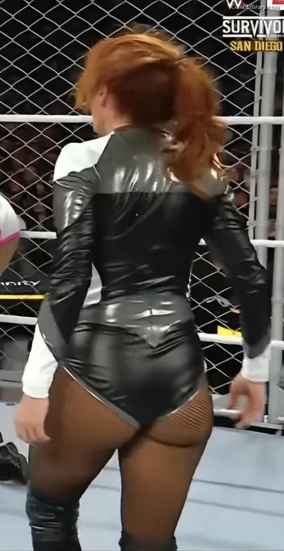 Becky Lynch photo 5 of 390